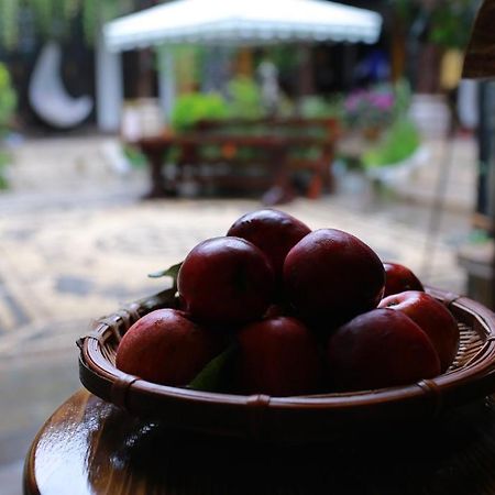 Lijiang Wangjia Courtyard Inn Exteriör bild