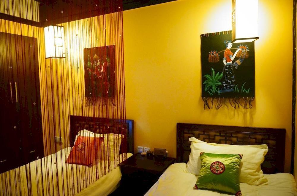Lijiang Wangjia Courtyard Inn Exteriör bild