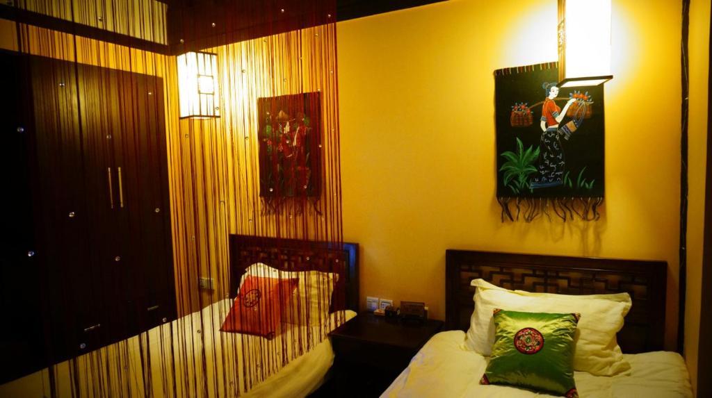 Lijiang Wangjia Courtyard Inn Rum bild