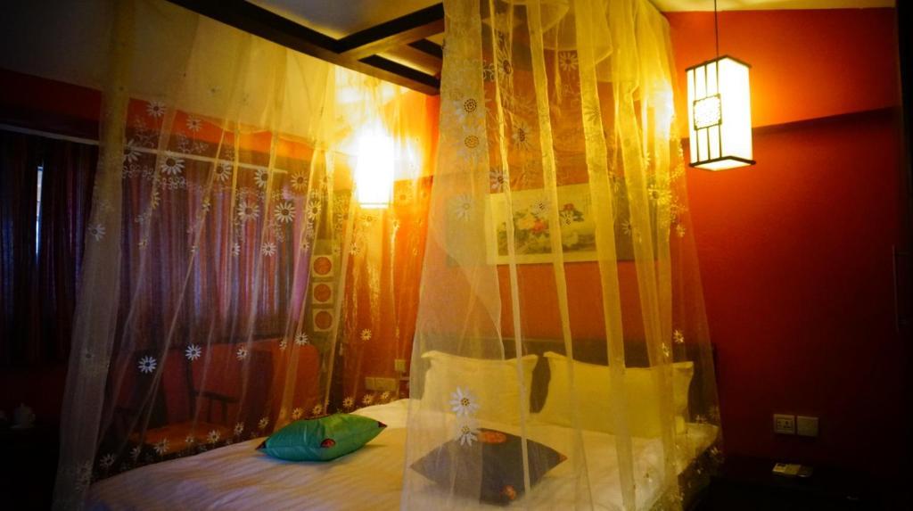 Lijiang Wangjia Courtyard Inn Rum bild