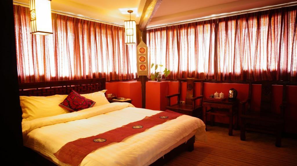 Lijiang Wangjia Courtyard Inn Rum bild